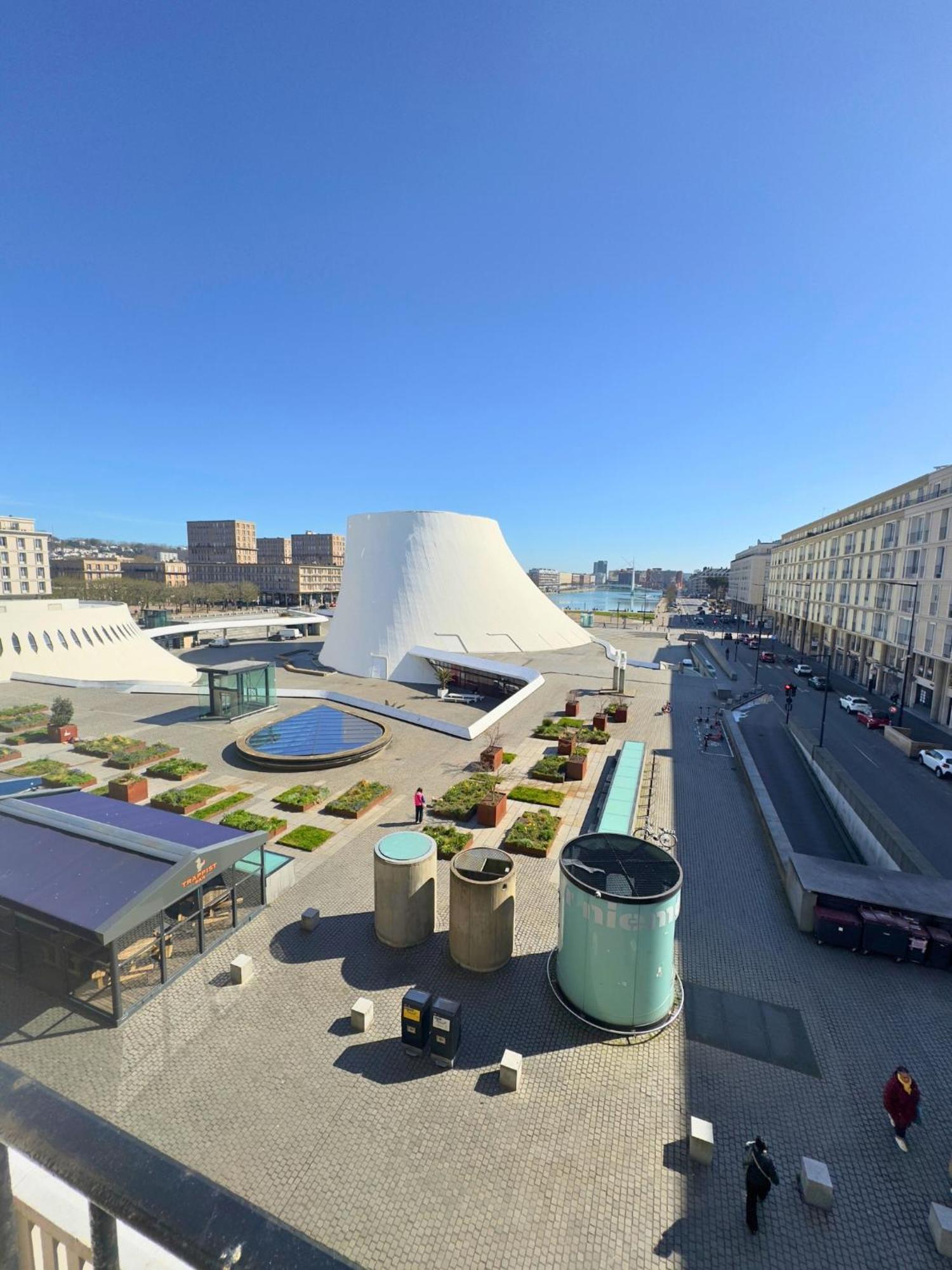 L'Escale Appartements Et Suites En Bord De Mer Le Havre Exterior foto
